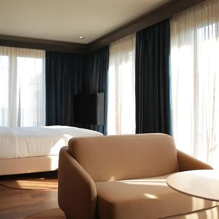 호텔 Keight Opatija, Curio Collection By Hilton 5*