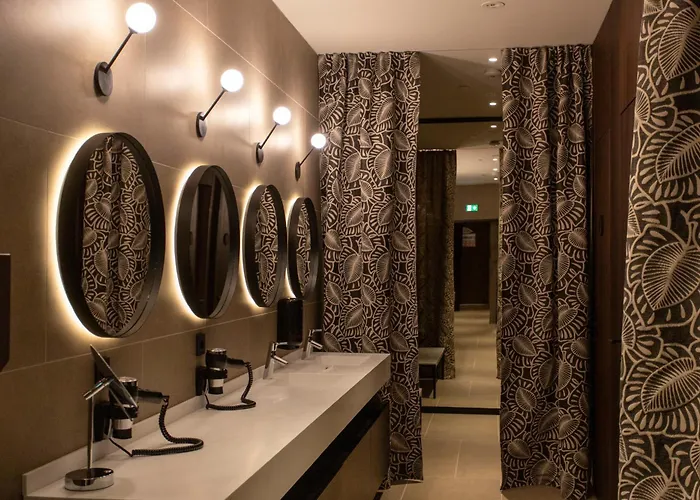 Keight Opatija, Curio Collection By Hilton מלון אופטיה