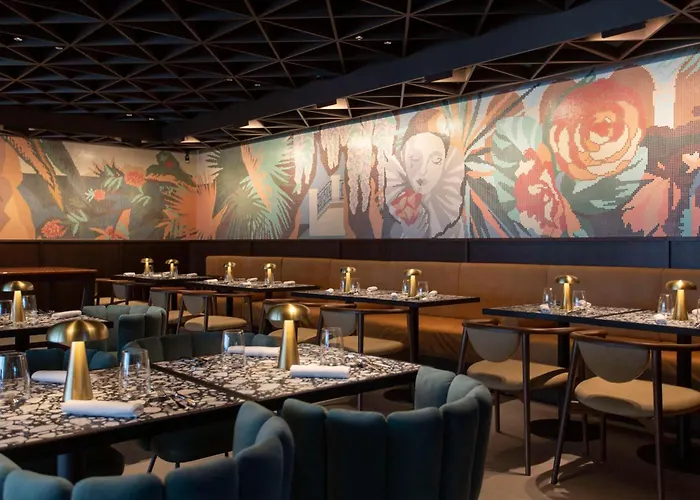 Keight Opatija, Curio Collection By Hilton אופטיה